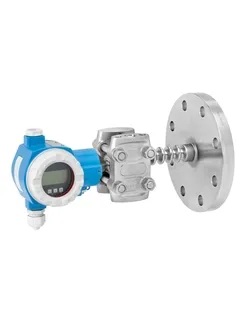 Third view of the Deltabar S FMD77 with diaphragm seal