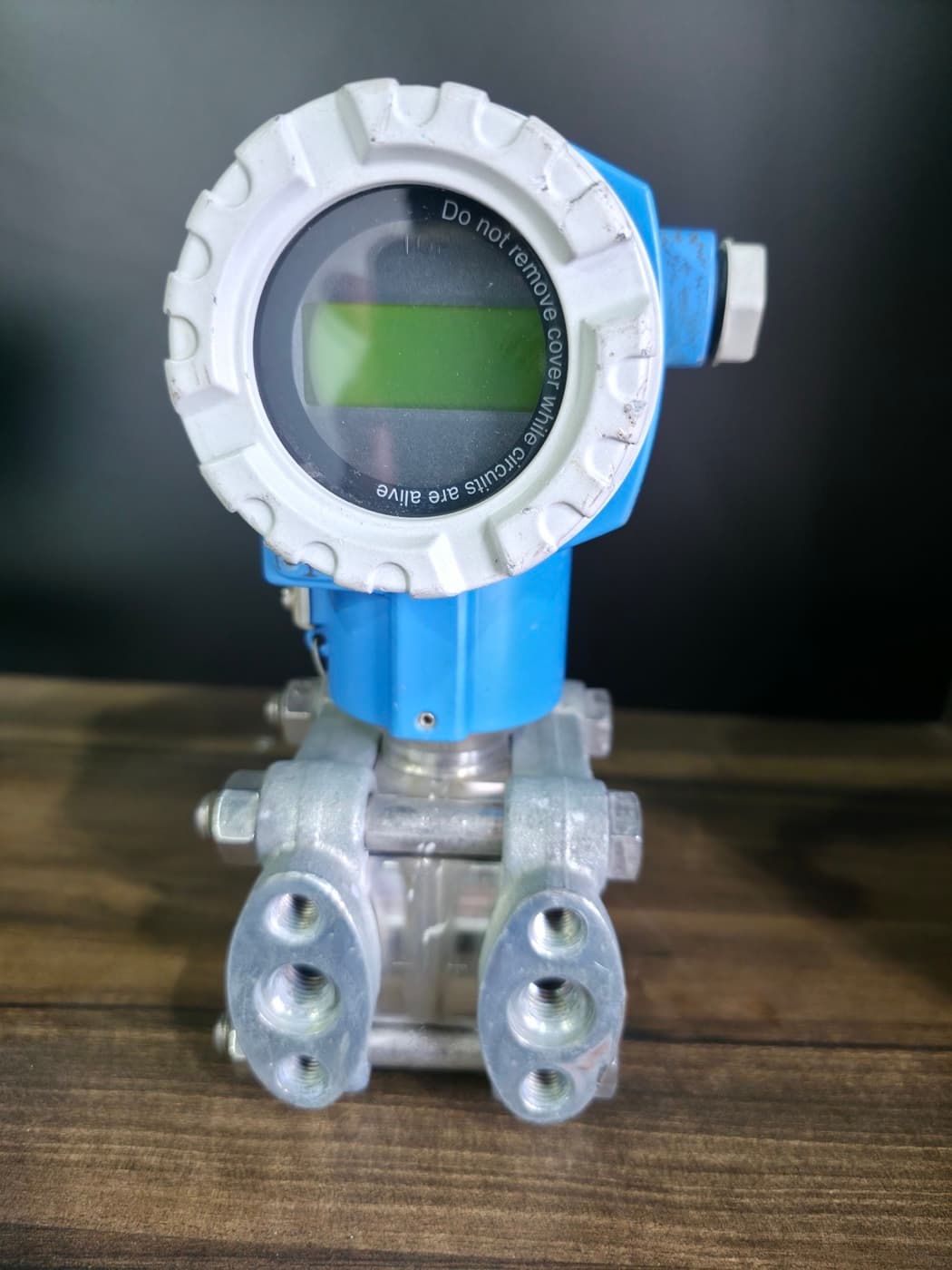 Endress+Hauser Deltabar S PMD75 differential pressure transmitter, full view