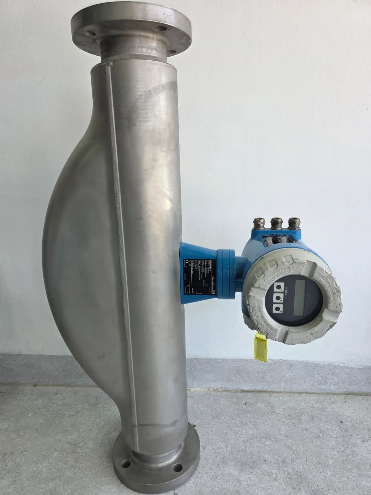 Endress+Hauser Promass 80F Coriolis mass flowmeter — 3" · ASME B16.5 Class 150 unit in Barmaan's warehouse