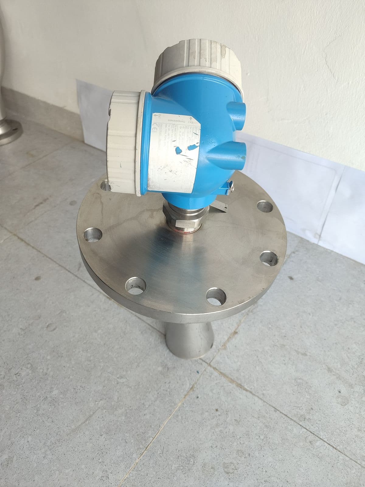 Endress+Hauser Micropilot FMR51 radar level transmitter — photographed in Barmaan's warehouse