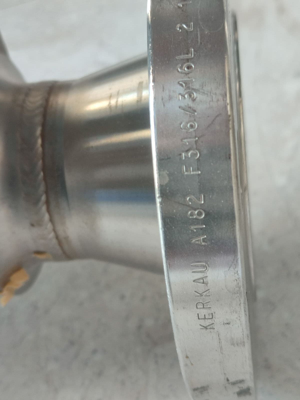 Rosemount 8800D Vortex Flowmeter — unit 1 in Barmaan's warehouse, photo 4