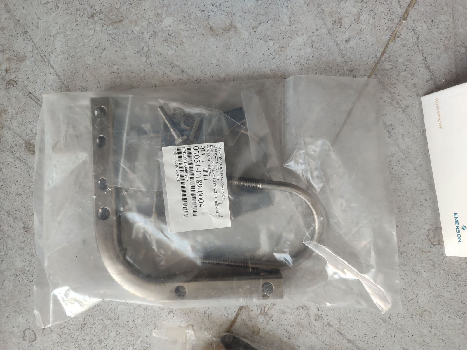 Rosemount 3144P Temperature Transmitter (Emerson) — Universal Input, FOUNDATION Fieldbus — unit 1 in Barmaan's warehouse, photo 9