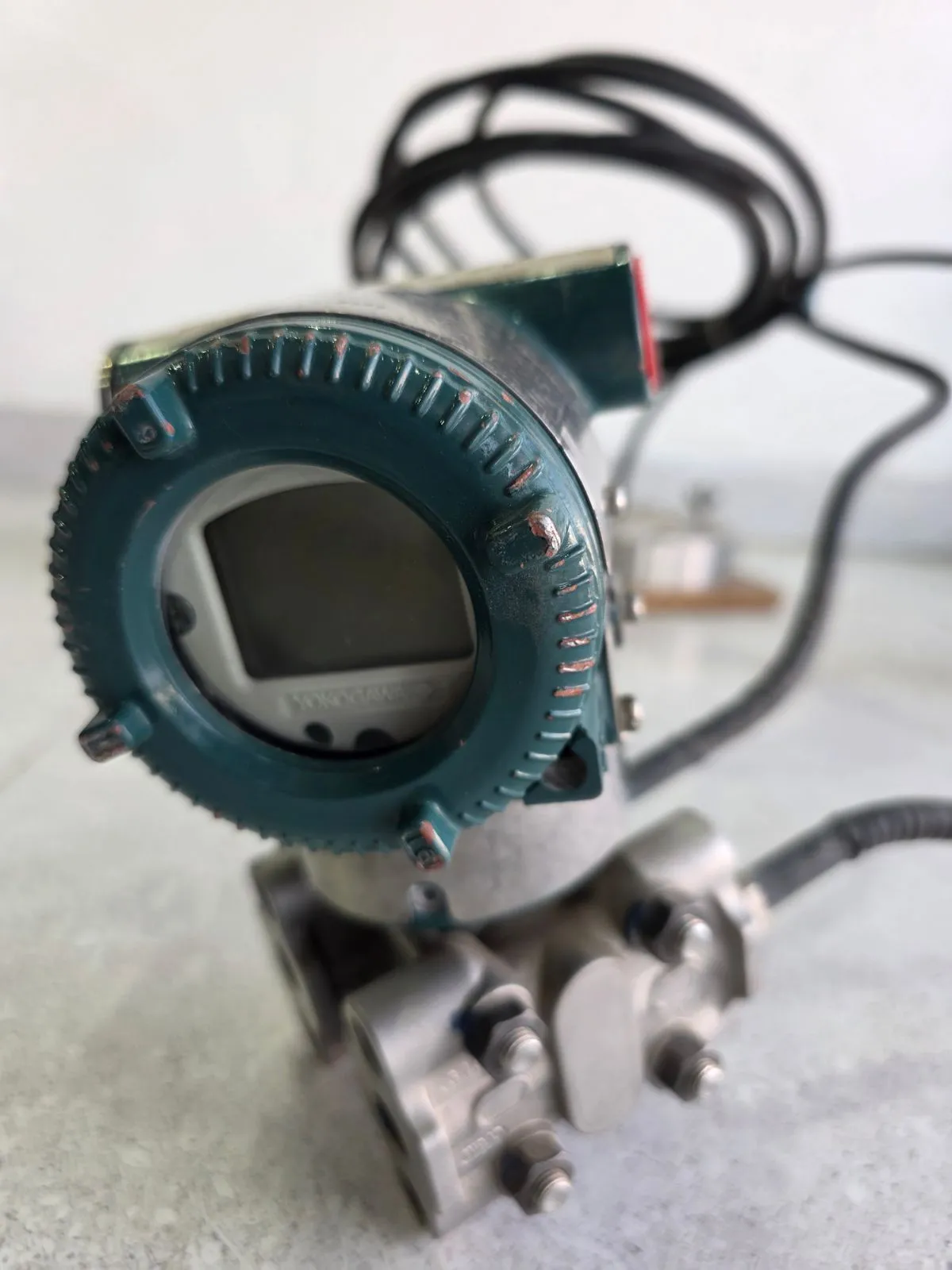 ترانسمیتر اختلاف فشار یوکوگاوا EJX110A با نمایشگر LCD و کپسول DP — یونیت موجود در انبار بارمان